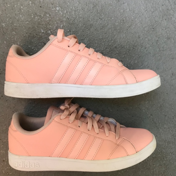 Women 100% Genuine Leather Adidas Light Pink Sneakers Size 9 - Picture 2 of 9